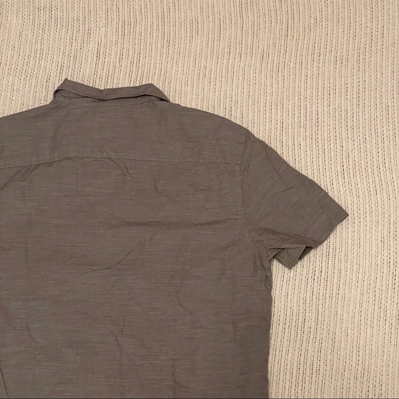 Forever 21 casual button- up shirt mens size L - Picture 11 of 13